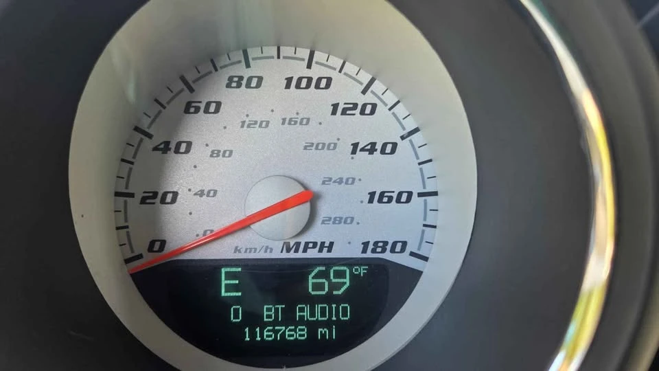 2008 Dodge Challenger 3rd Gen - Image 6 of 17
