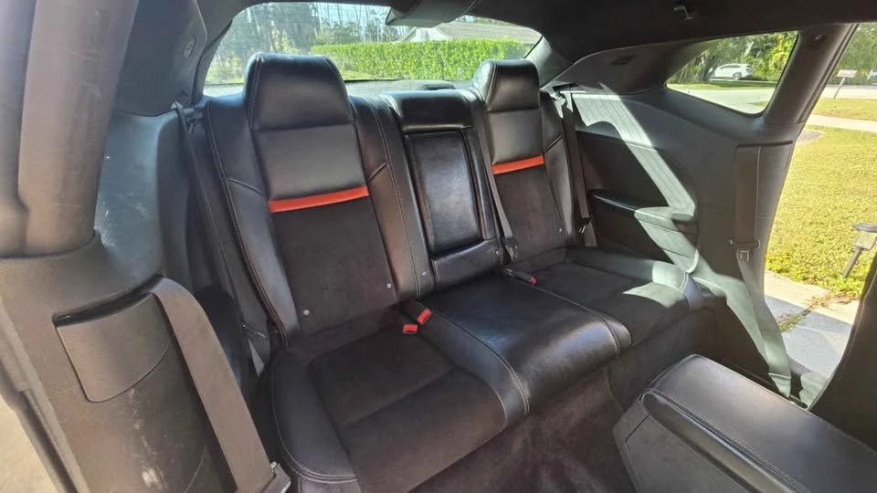 2008 Dodge Challenger 3rd Gen - Image 7 of 17