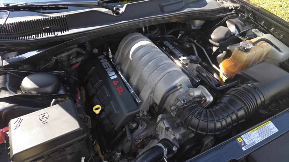 2008 Dodge Challenger 3rd Gen - Image 14 of 17