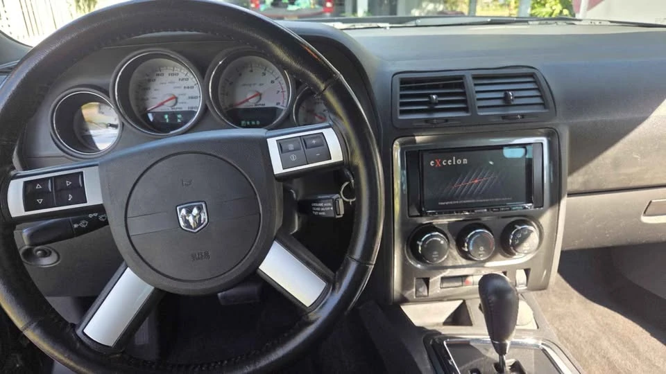 2008 Dodge Challenger 3rd Gen - Image 16 of 17