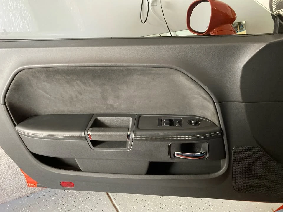 2008 Dodge Challenger SRT8 & 392 3rd Gen - Image 5 of 10