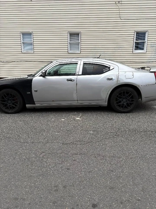 2008 Dodge Charger 6th Gen - Image 2 of 3