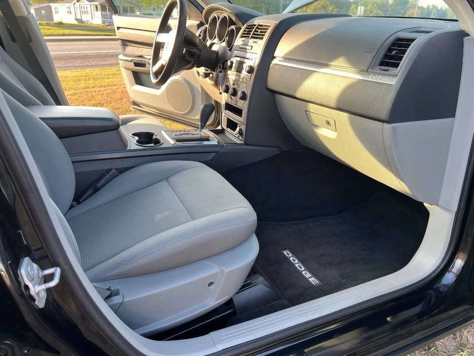 2008 Dodge Charger 6th Gen - Image 12 of 15