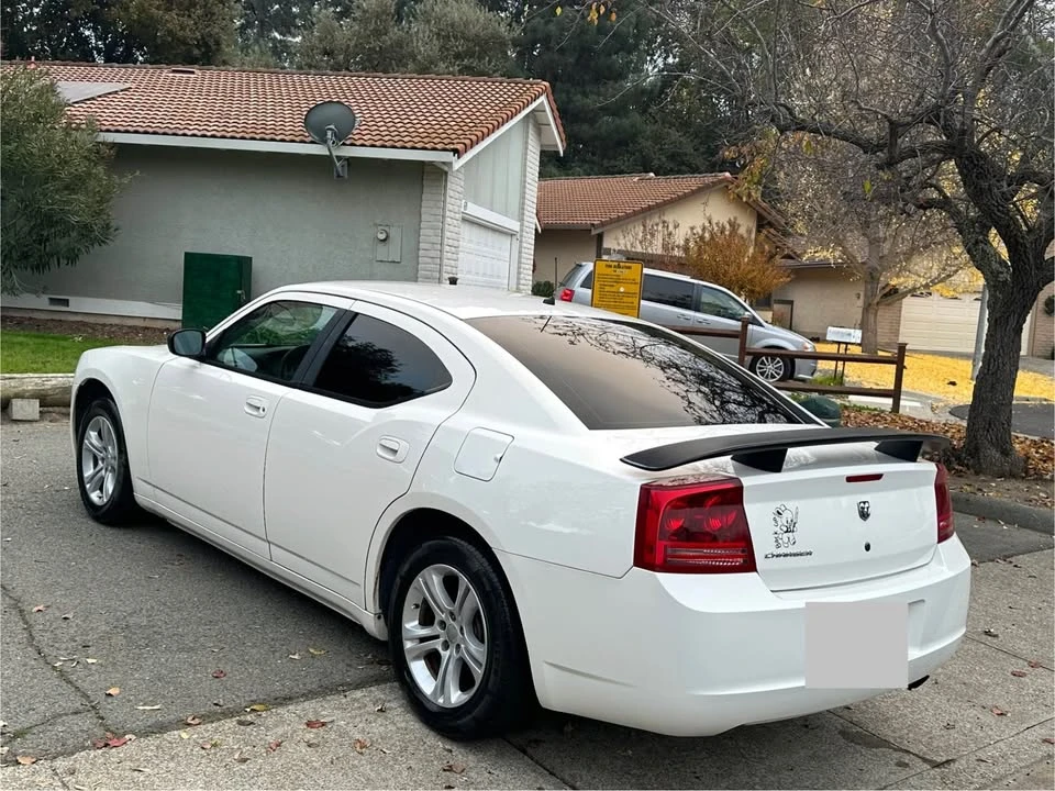 2008 Dodge Charger 6th Gen - Image 3 of 17