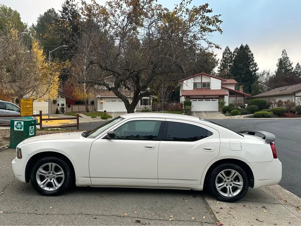 2008 Dodge Charger 6th Gen - Image 2 of 17