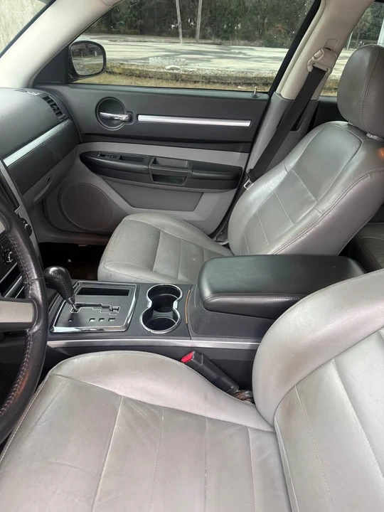 2008 Dodge Charger 6th Gen - Image 9 of 10