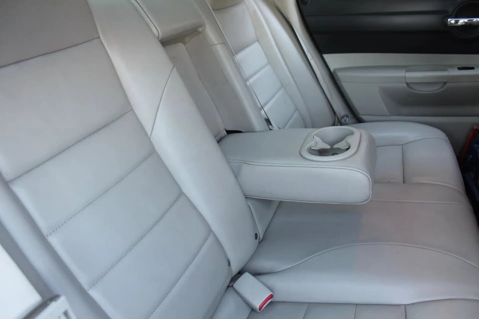 2008 Dodge Charger 6th Gen - Image 9 of 19