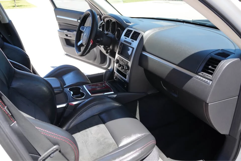 2008 Dodge Charger 6th Gen - Image 7 of 10