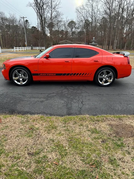 2008 Dodge Charger 6th Gen - Image 4 of 11
