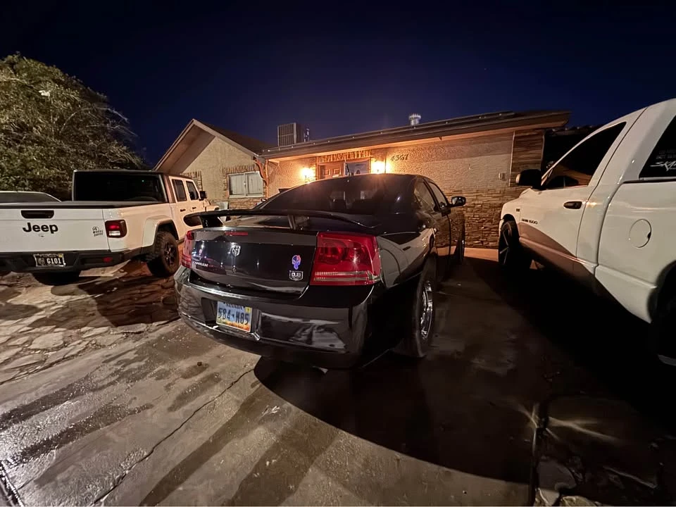 2008 Dodge Charger 6th Gen - Image 2 of 6