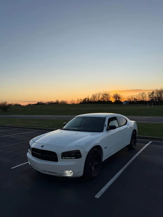 2008 Dodge Charger 6th Gen - Image 5 of 12