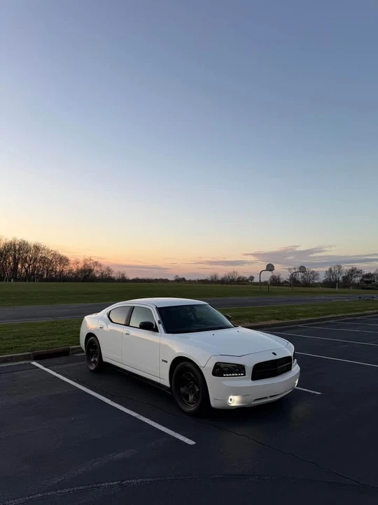 2008 Dodge Charger 6th Gen - Image 5 of 12