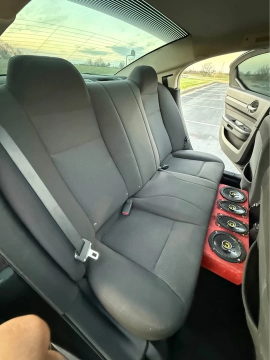 2008 Dodge Charger 6th Gen - Image 11 of 12