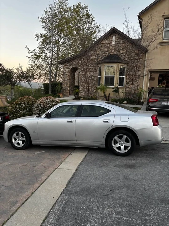 2008 Dodge Charger 6th Gen - Image 4 of 9