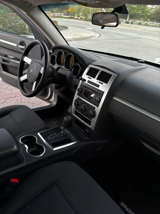 2008 Dodge Charger 6th Gen - Image 6 of 9
