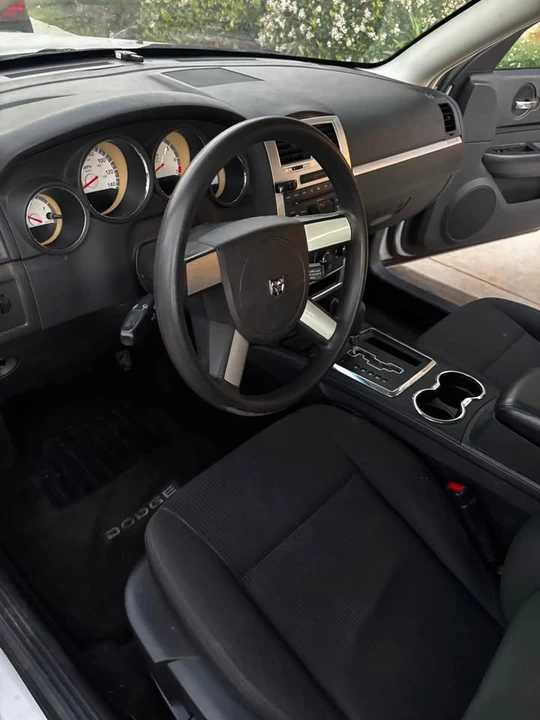 2008 Dodge Charger 6th Gen - Image 8 of 9