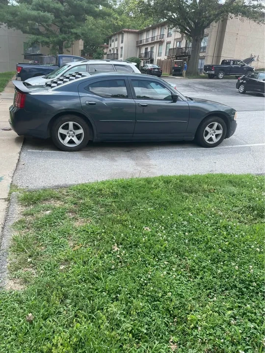 2008 Dodge Charger 6th Gen - Image 2 of 7