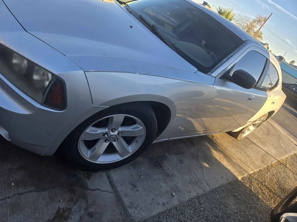 2008 Dodge Charger 6th Gen - Image 2 of 5