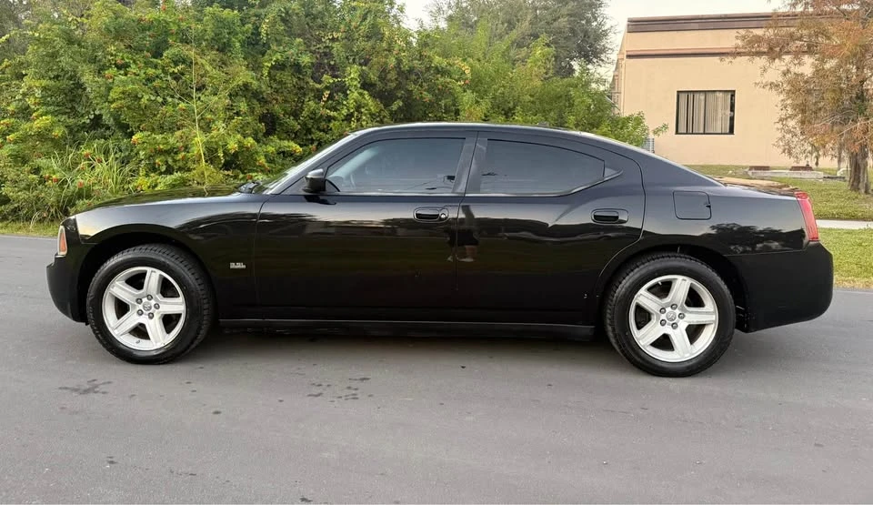2008 Dodge Charger 6th Gen - Image 6 of 14