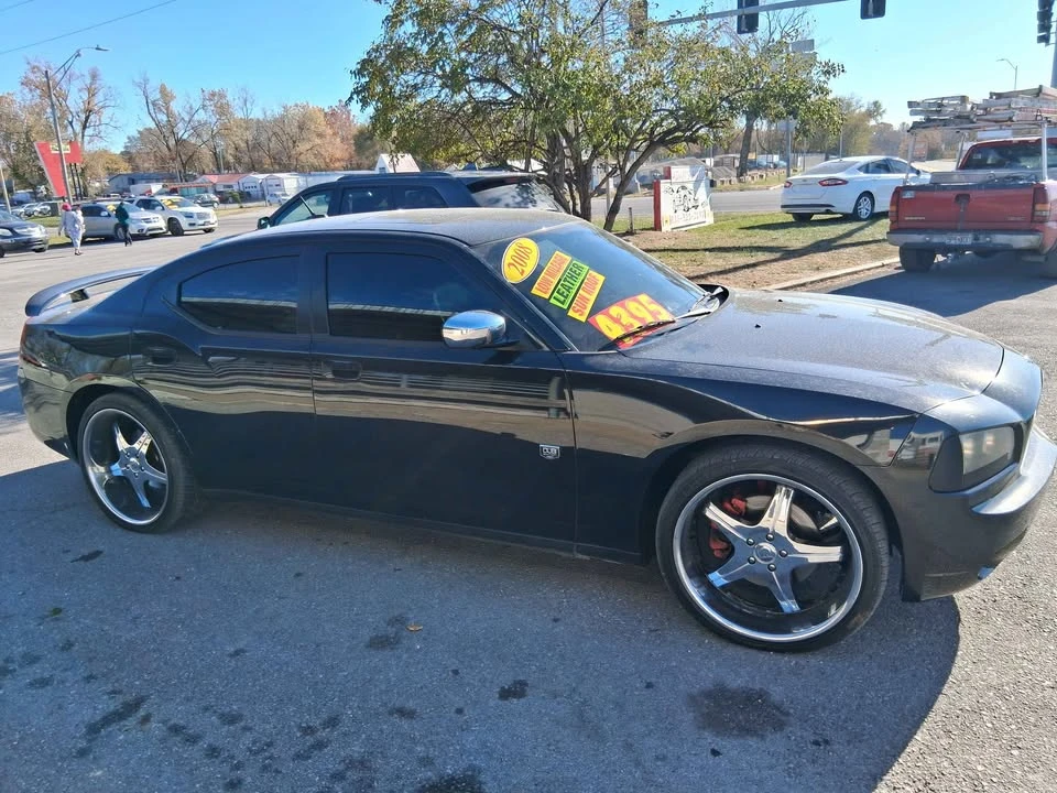 2008 Dodge Charger 6th Gen - Image 3 of 15