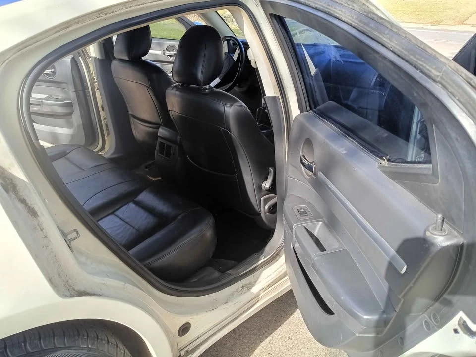 2008 Dodge Charger 6th Gen - Image 10 of 20