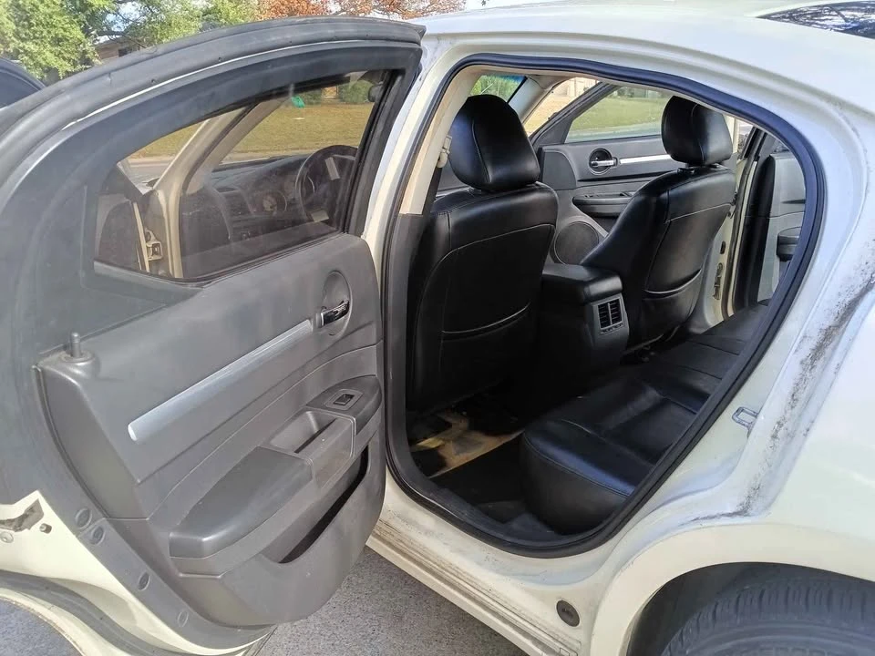 2008 Dodge Charger 6th Gen - Image 8 of 20