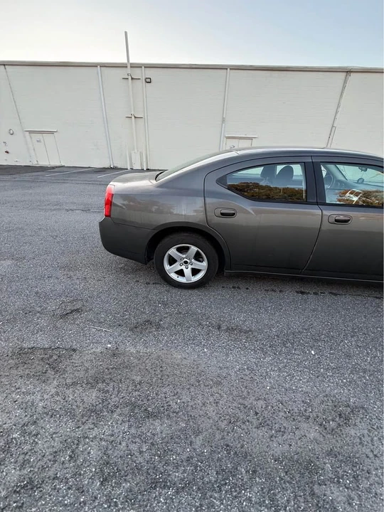 2008 Dodge Charger 7th Gen - Image 4 of 15