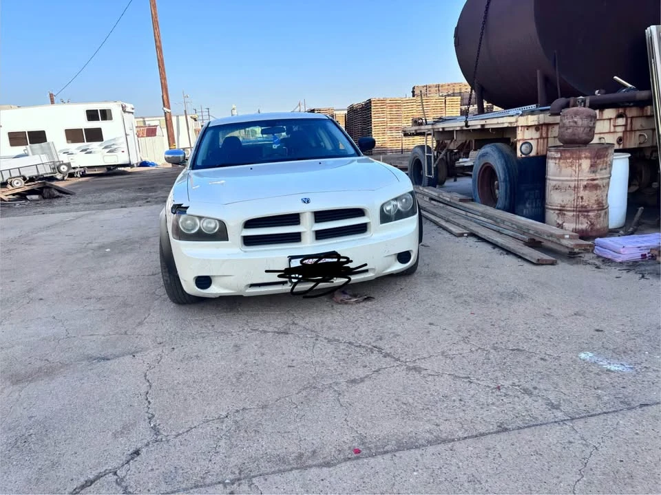 2008 Dodge Charger 6th Gen - Image 2 of 3