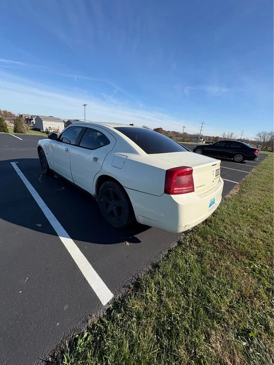 2008 Dodge Charger 6th Gen - Image 2 of 4