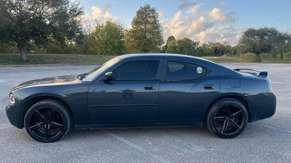 2008 Dodge Charger 6th Gen - Image 3 of 13