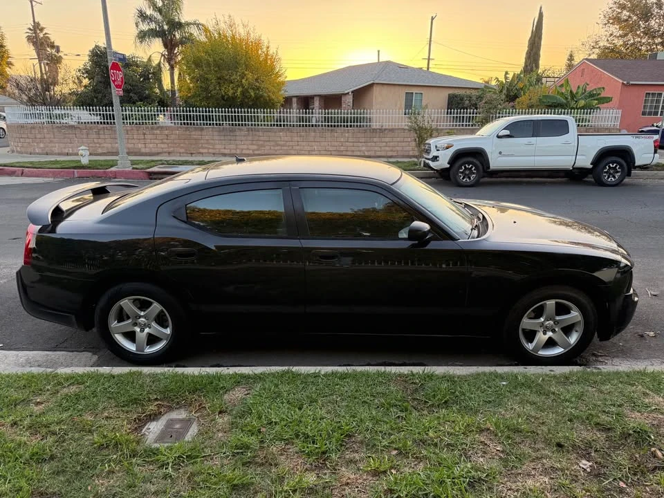 2008 Dodge Charger 6th Gen - Image 9 of 13