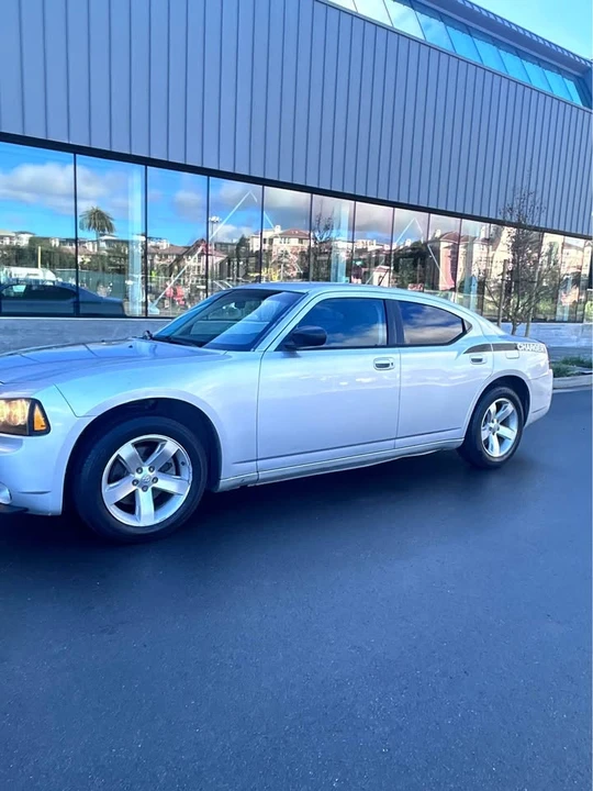 2008 Dodge Charger 6th Gen - Image 7 of 11