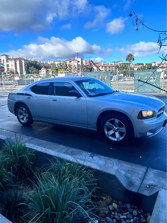 2008 Dodge Charger 6th Gen - Image 6 of 11