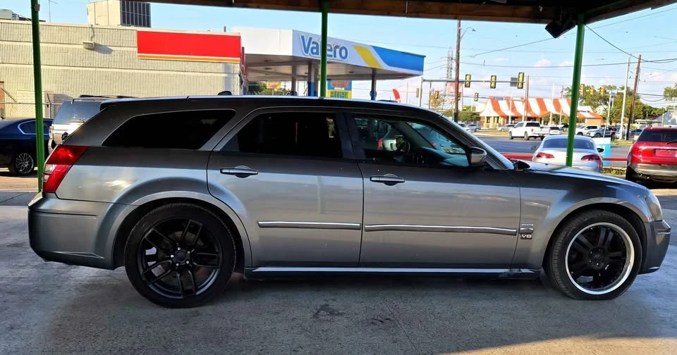 2008 Dodge Magnum 2nd Gen Wagon - Image 7 of 16