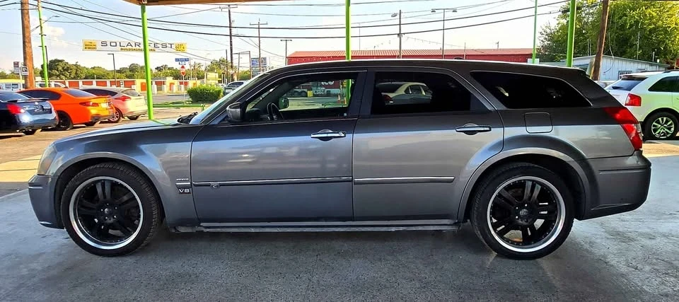 2008 Dodge Magnum 2nd Gen Wagon - Image 4 of 16