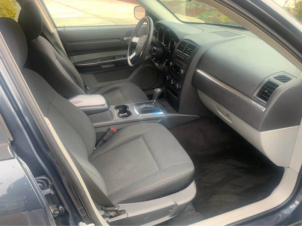 2008 Dodge Magnum 2nd Gen Wagon - Image 9 of 11