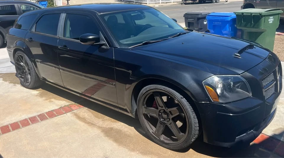 2008 Dodge Magnum SRT8 2nd Gen - Image 3 of 8