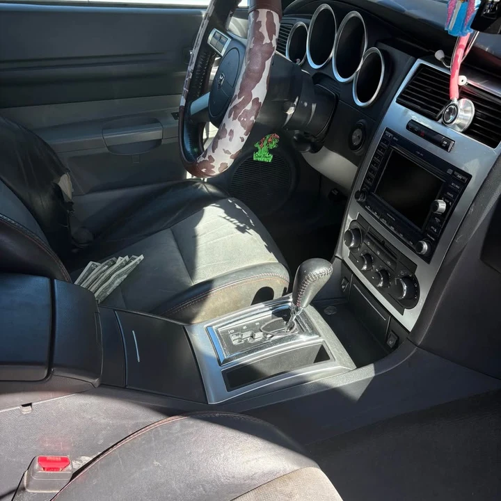 2008 Dodge Magnum SRT8 2nd Gen - Image 5 of 8