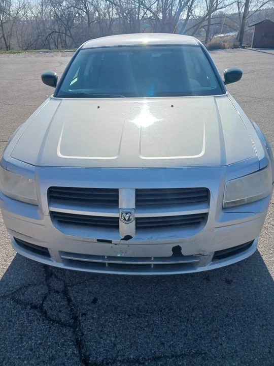 2008 Dodge Magnum 2nd Gen Wagon - Image 2 of 9