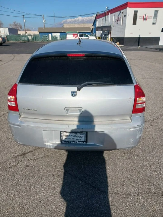 2008 Dodge Magnum 2nd Gen Wagon - Image 5 of 9