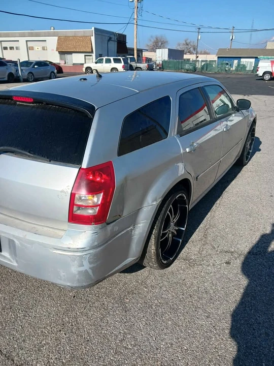 2008 Dodge Magnum 2nd Gen Wagon - Image 4 of 9