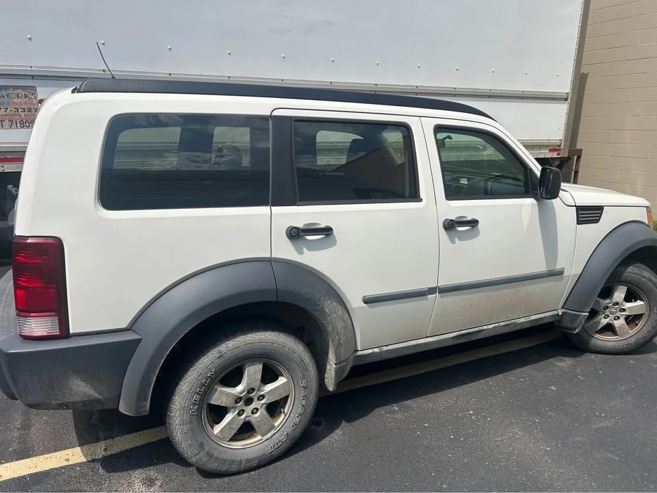 2008 Dodge Nitro - Image 2 of 6