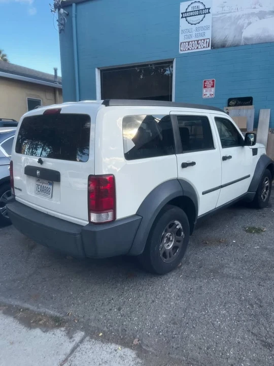 2008 Dodge Nitro - Image 2 of 5