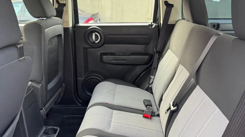 2008 Dodge Nitro - Image 9 of 10