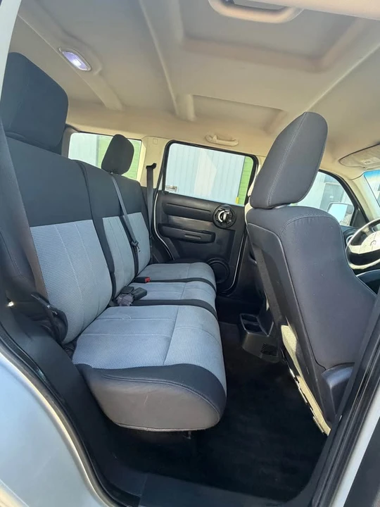 2008 Dodge Nitro - Image 10 of 12