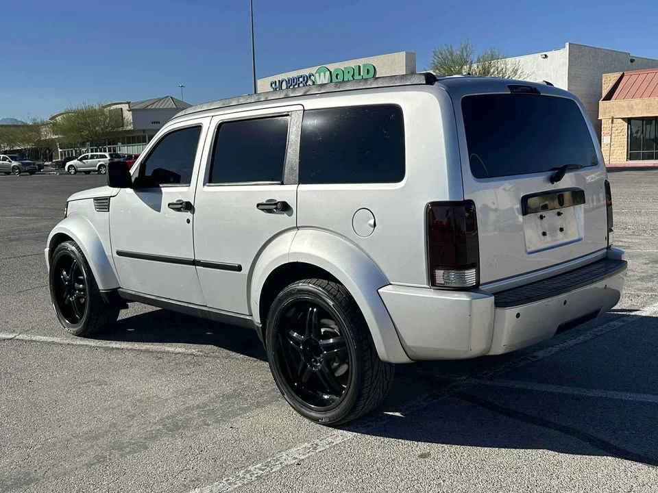 2008 Dodge Nitro - Image 2 of 6