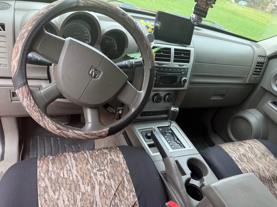 2008 Dodge Nitro - Image 8 of 12