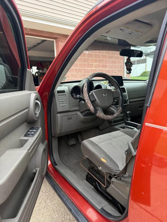 2008 Dodge Nitro - Image 4 of 12
