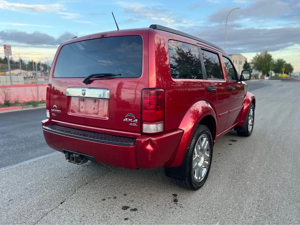 2008 Dodge Nitro - Image 5 of 11