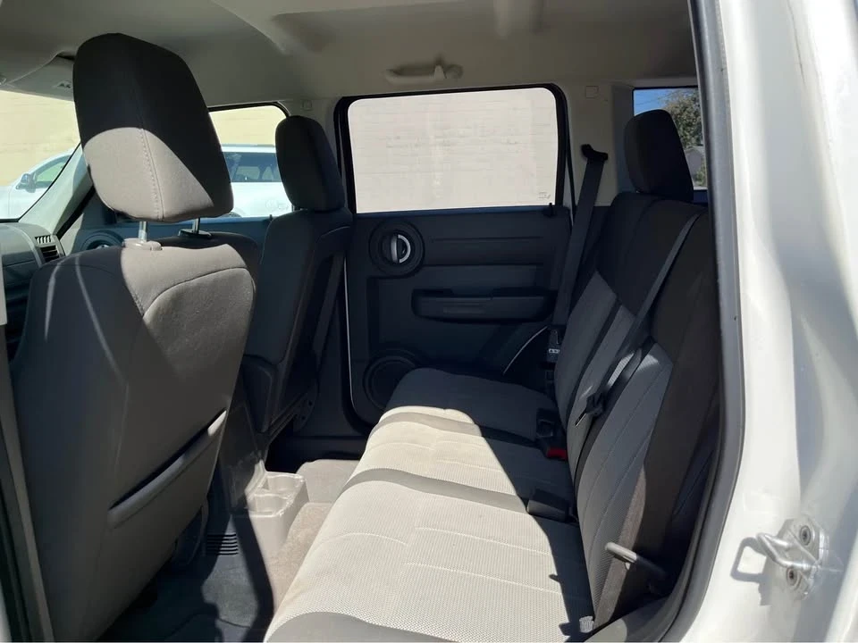 2008 Dodge Nitro - Image 8 of 12